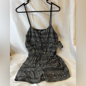 Forever21 | Medium Black & Cream Tribal Romper Dress